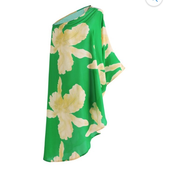 Beach Dress - Picture 2 of 5